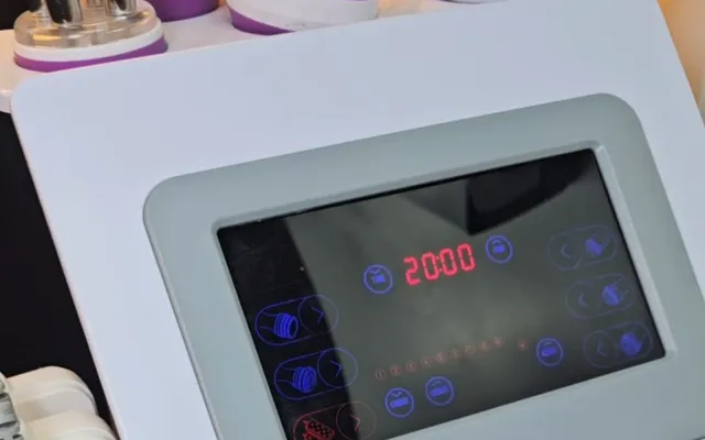 The ultrasonic cavitation and radio frequency machine used for non-surgical body sculpting at Wumi Body & Face Studio, Dartford